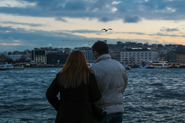 Quelles croisières offrent des ateliers de cuisine italienne avec des chefs locaux?